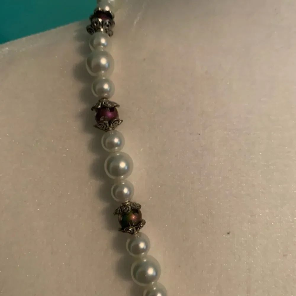 Necklace   - Picture 2 of 2